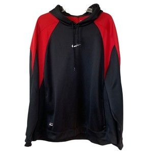 nike hoodie with pouch pocket